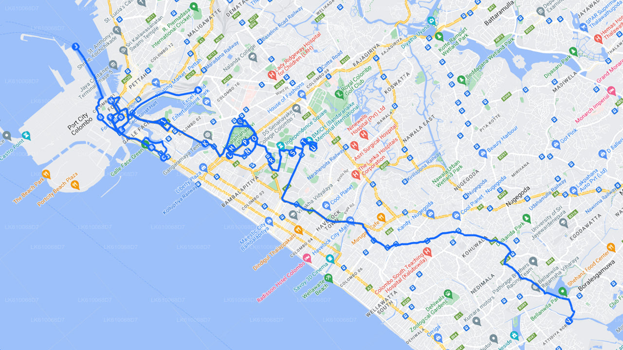 යුධ ජීප් රථයකින් කොළඹ නගර සංචාරය