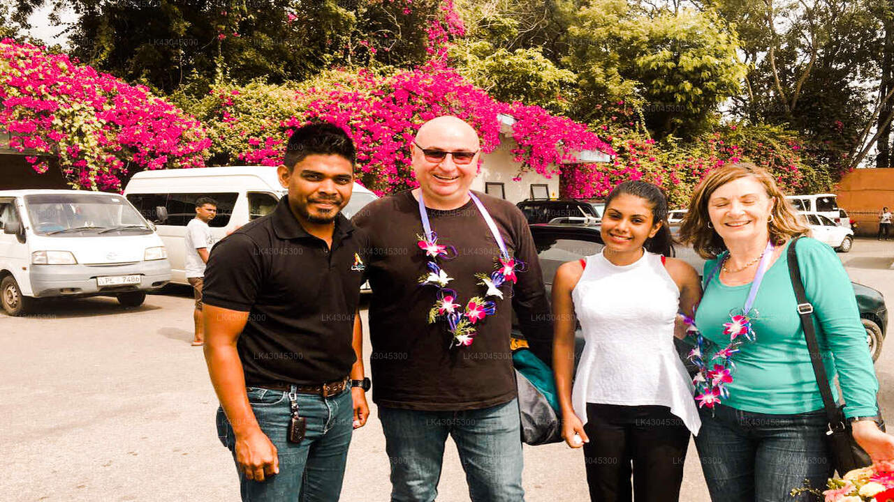 Transfer between Colombo Airport (CMB) and South Point Villa, Ahangama