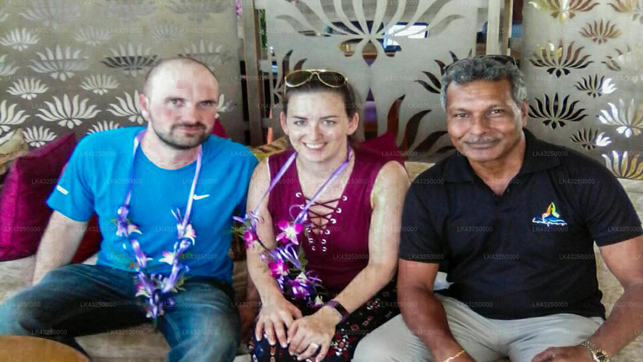 Transfer between Colombo Airport (CMB) and Valampuri Kite Resort, Kalpitiya