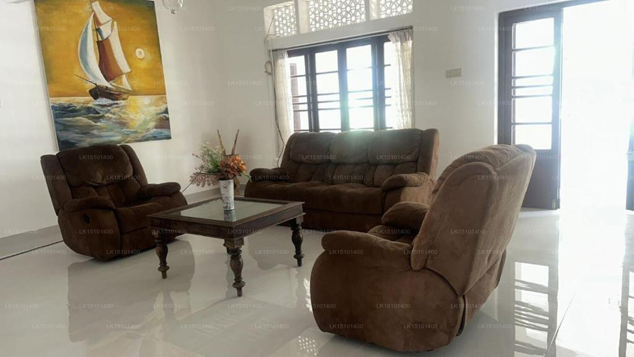 Villa Karadiya, Ambalangoda