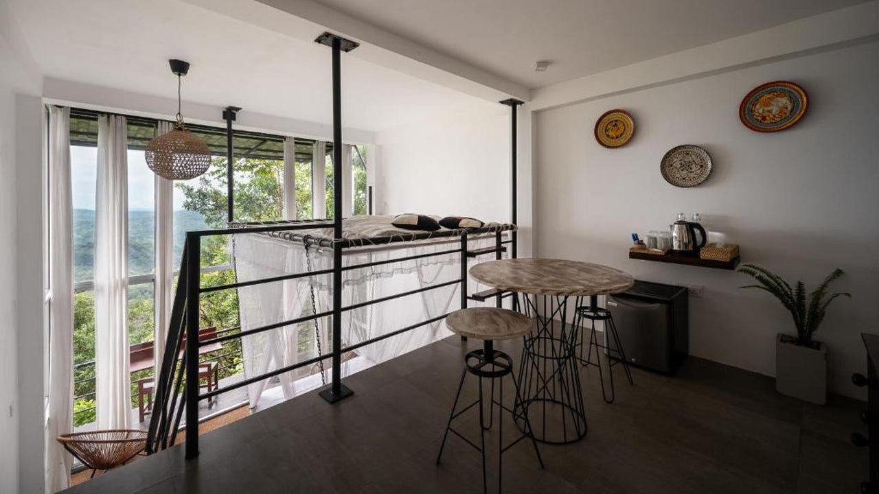 TreeHouse Chalets in, Belihuloya