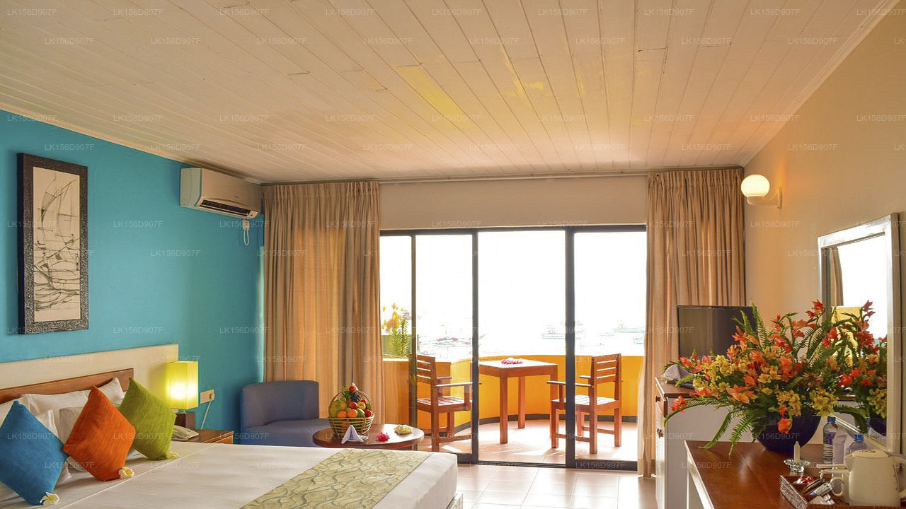 Fishermans Bay, Weligama