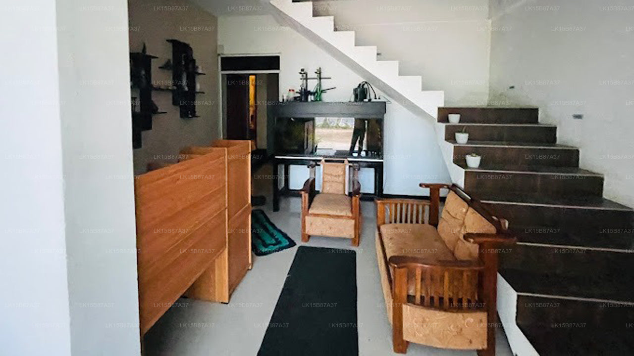 River Front Home Stay, Udawalawe