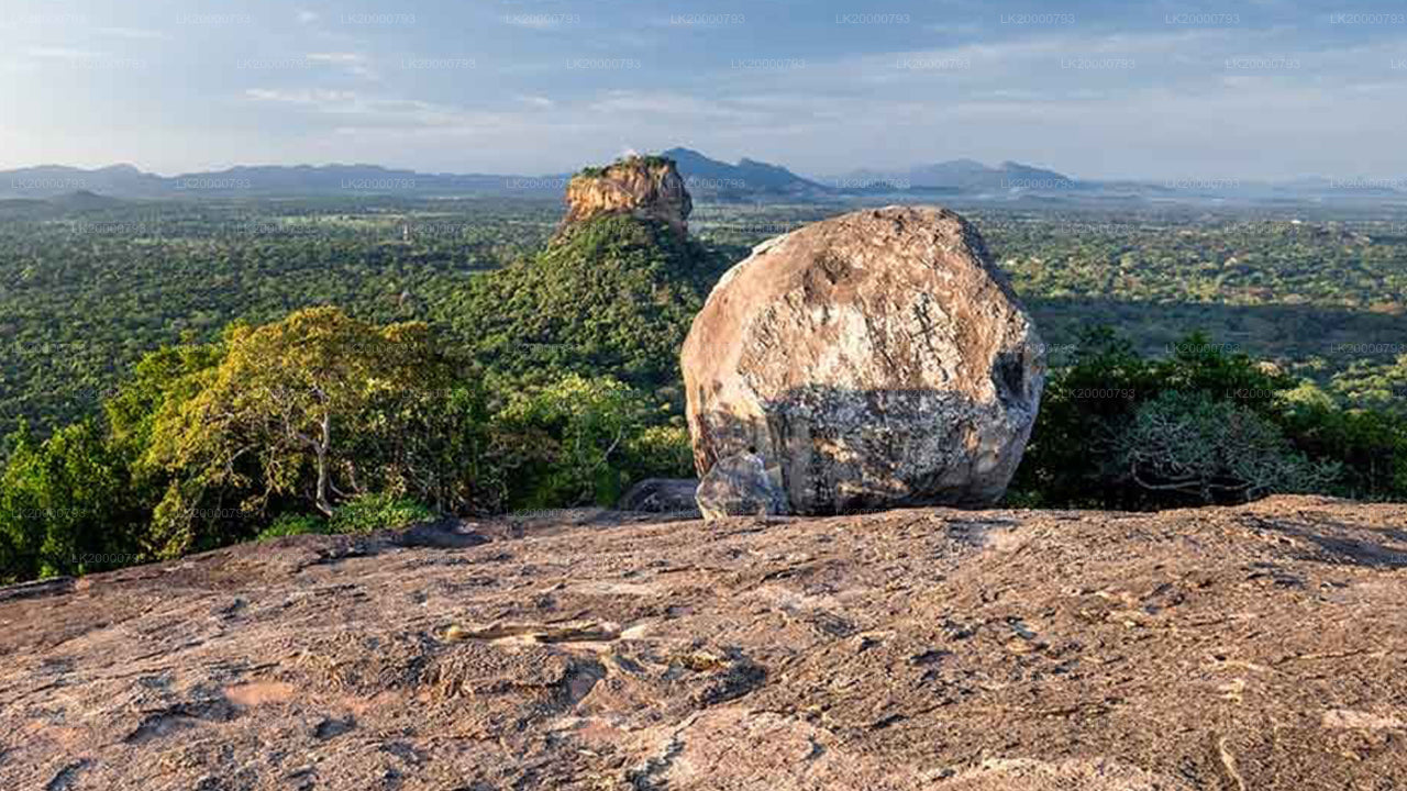 පිදුරංගල මාර්ගෝපදේශක චාරිකාව - ප්‍රවේශ පත්‍ර සමඟ