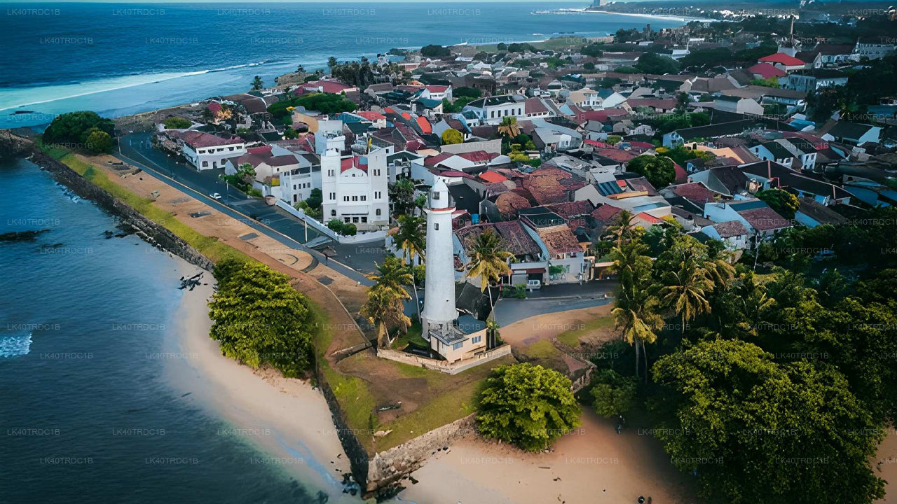 දර්ශන නැරඹීමේ නැවතුම් සහිතව මීගමුවේ සිට හිරිකැටිය දක්වා පුද්ගලික මාරුව