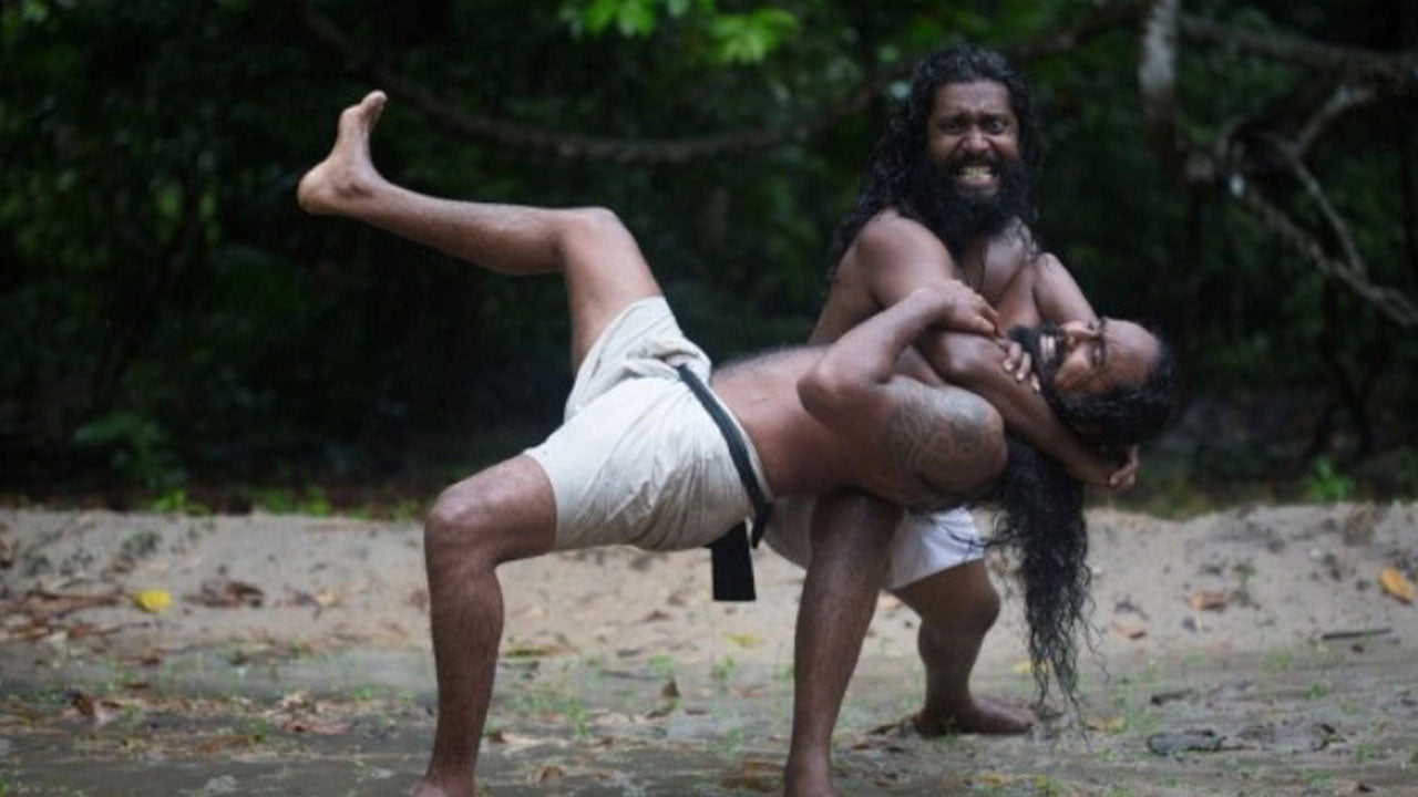 හබරණින් රණ බෙරා සමග අංගම්පොර සංදර්ශනය