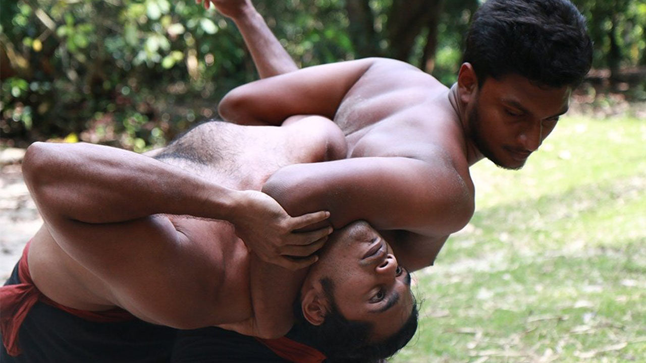 හබරණින් රණ බෙරා සමග අංගම්පොර සංදර්ශනය