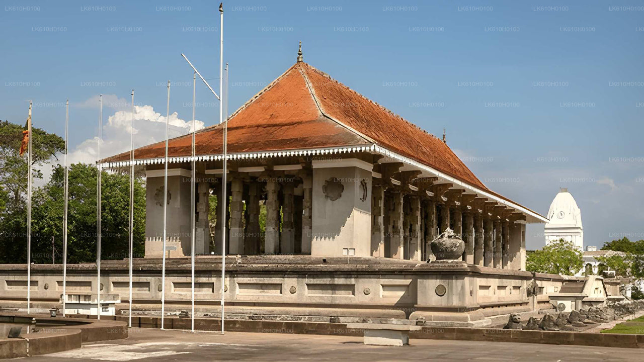 අහුන්ගල්ලෙන් කොළඹ නගර චාරිකාව