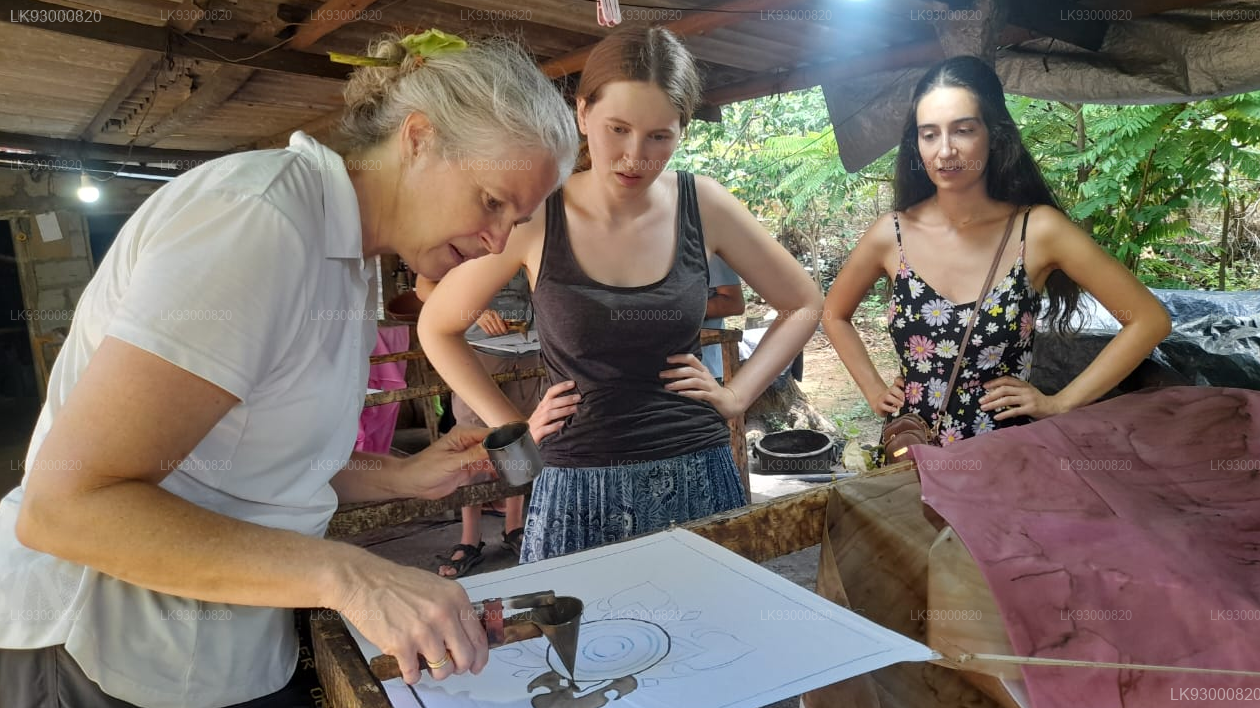 Private Batik Making Experience in Sigiriya