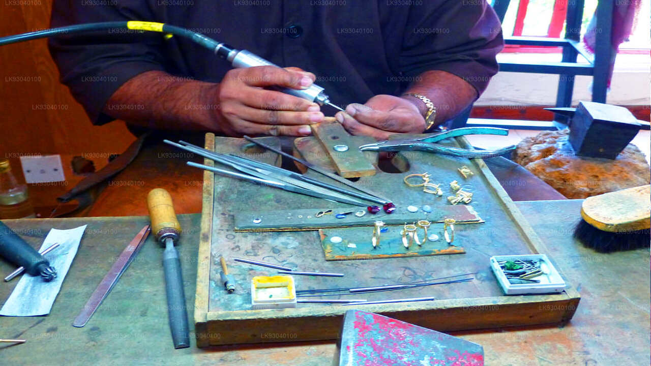 Gems and Jewellery Workshop from Weligama